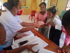 Pembagian BLT Di Desa Tabaa Berlangsung Aman