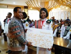 Bank NTT Beri Hadiah Tabungan Kepada Anggota Paskibraka NTT 2025